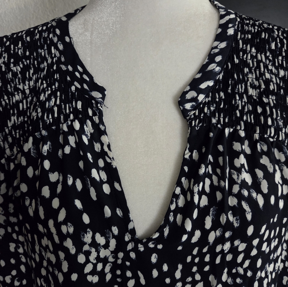 Evereve - Long Sleeve Top - Size XL - Picture 7 of 13